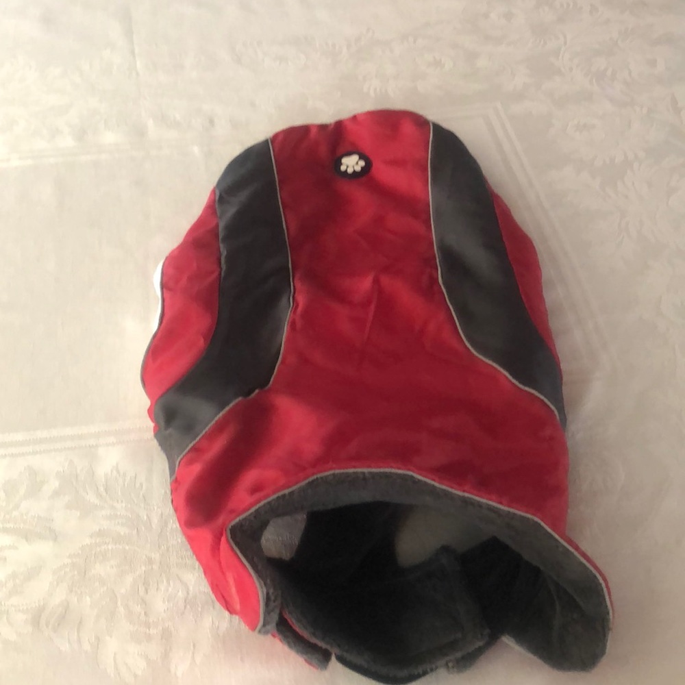Pet coat. Humane society brand p411